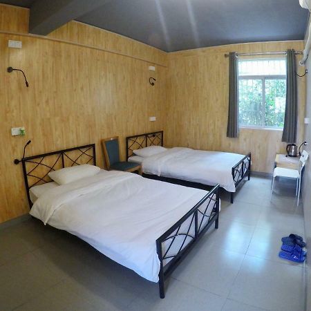Dong Shan Gaga Hostel Guangzhou Exterior photo